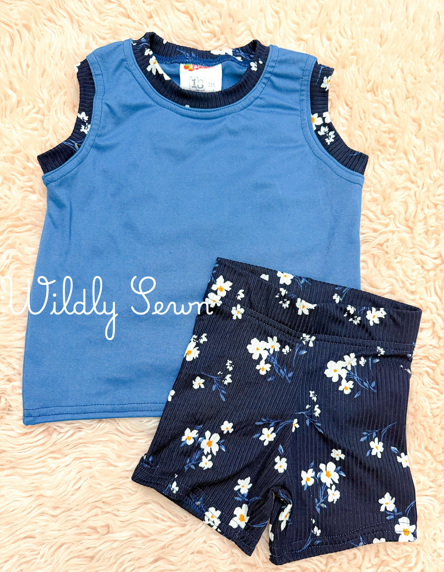 Size 18/24m sprint set, blue floral