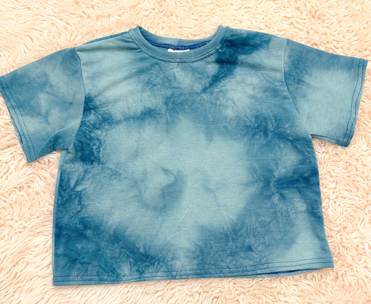 Size 5t oversize tee — blue tie dye